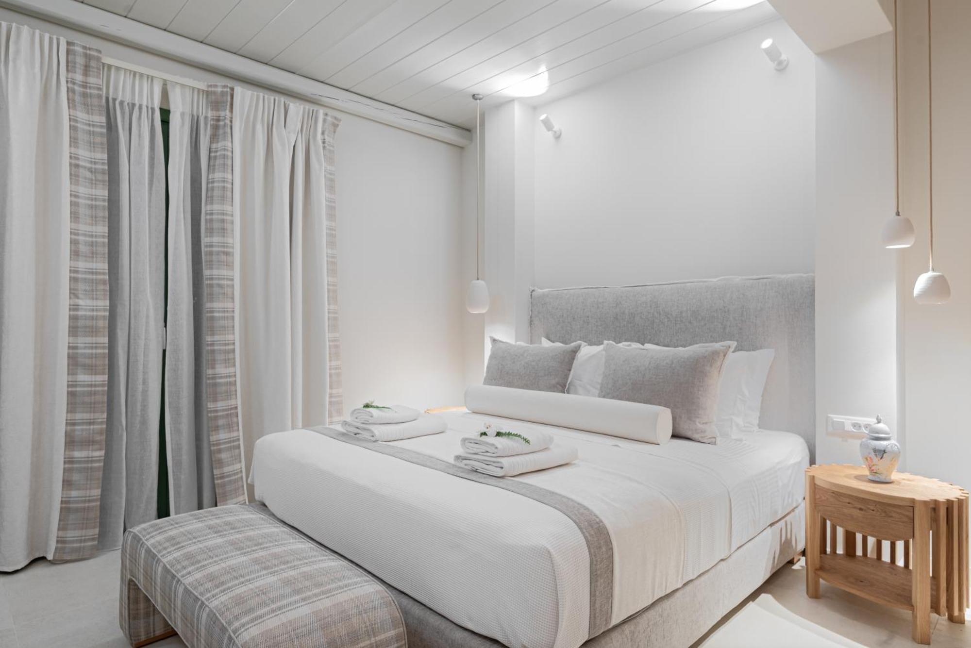 Casa Di Fiori Andros Suites Exterior photo
